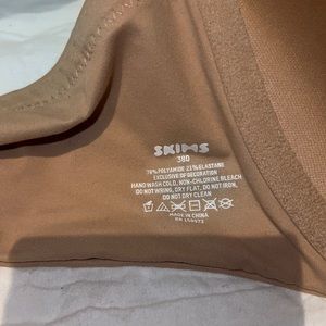 Skims Bra